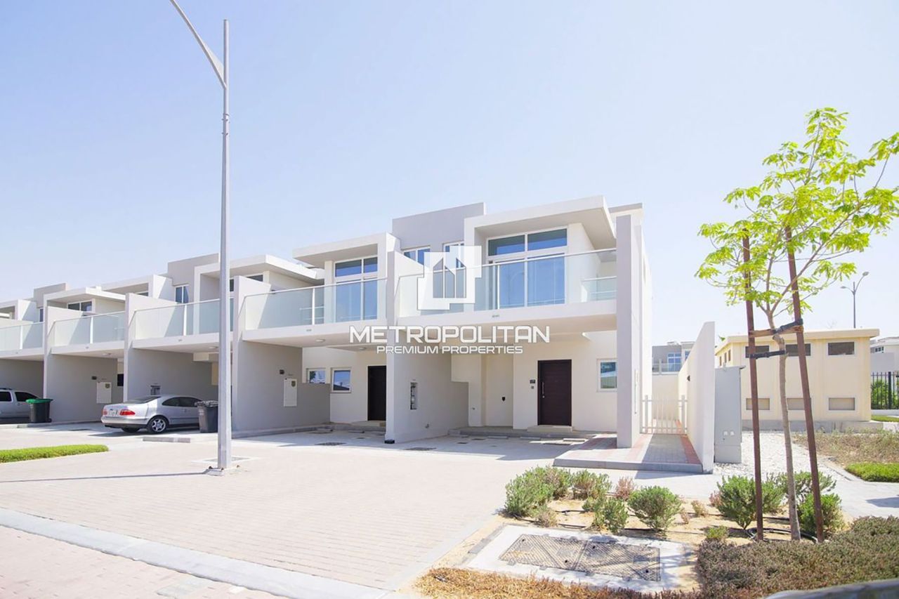 Maison urbaine à Dubaï, EAU, 155 m² - image 1