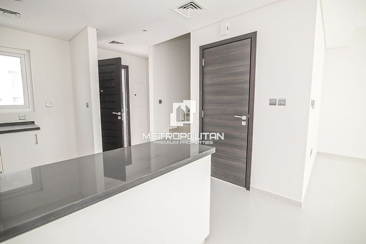 Maison urbaine à Dubaï, EAU, 155 m² - image 10