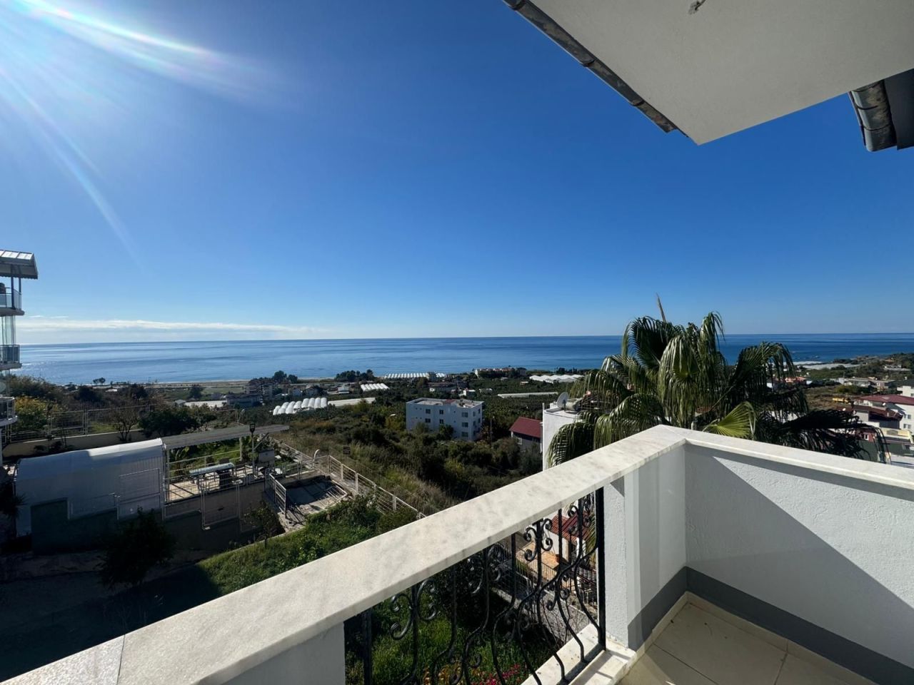 Villa à Alanya, Turquie, 325 m² - image 1