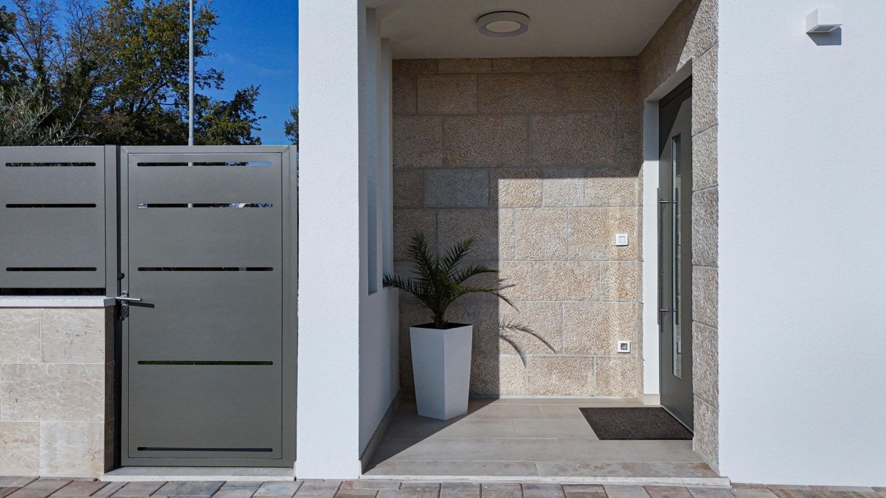 Villa en Malinska-Dubašnica, Croacia, 109 m² - imagen 1