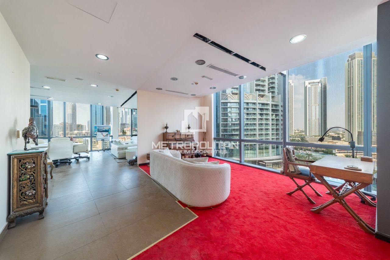 Bureau à Dubaï, EAU, 341 m² - image 4