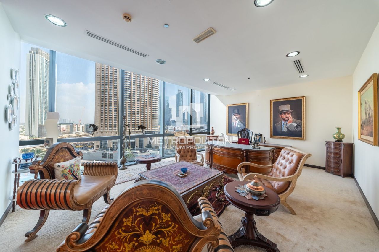 Bureau à Dubaï, EAU, 341 m² - image 6