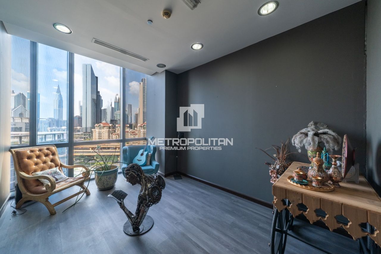 Bureau à Dubaï, EAU, 341 m² - image 9