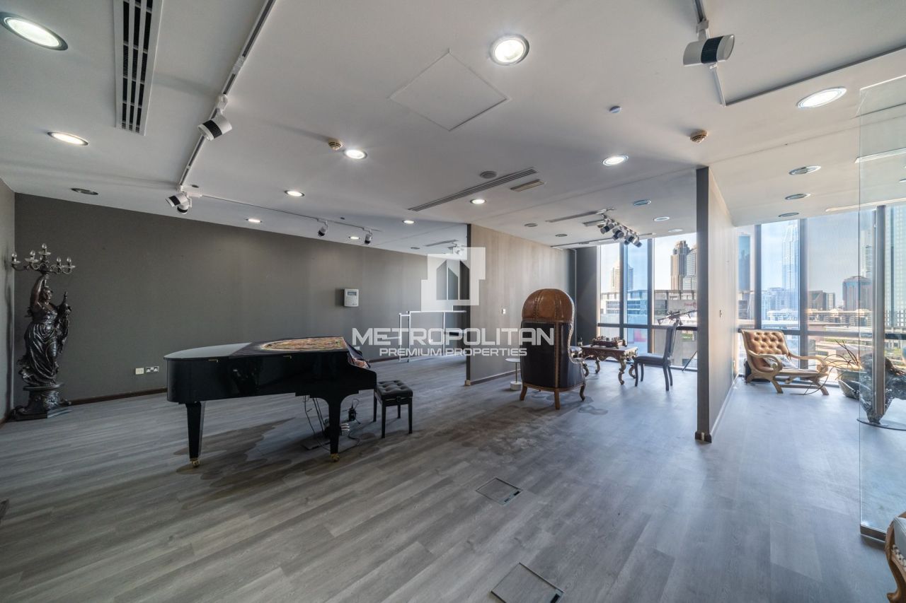 Bureau à Dubaï, EAU, 341 m² - image 11