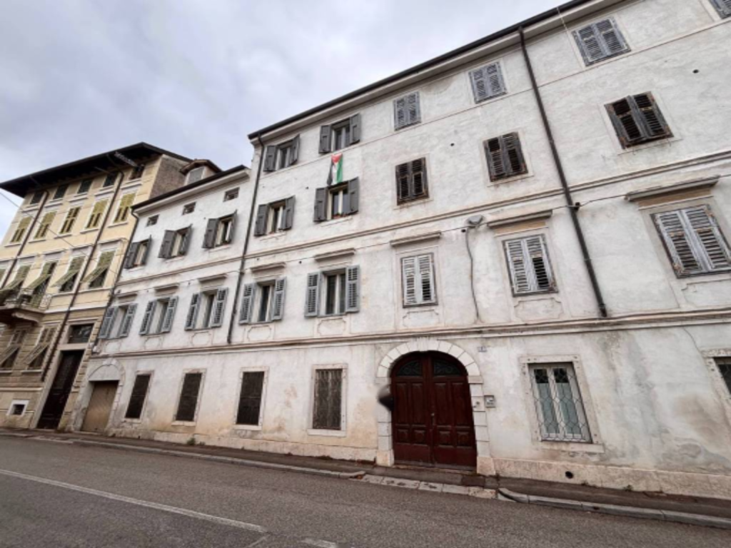 Flat in Gorizia, Italy, 195 m² - picture 1