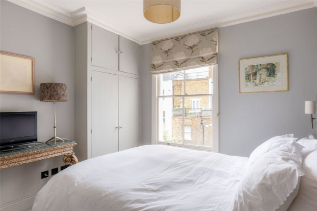 Flat in London, United Kingdom, 206 m² - picture 3