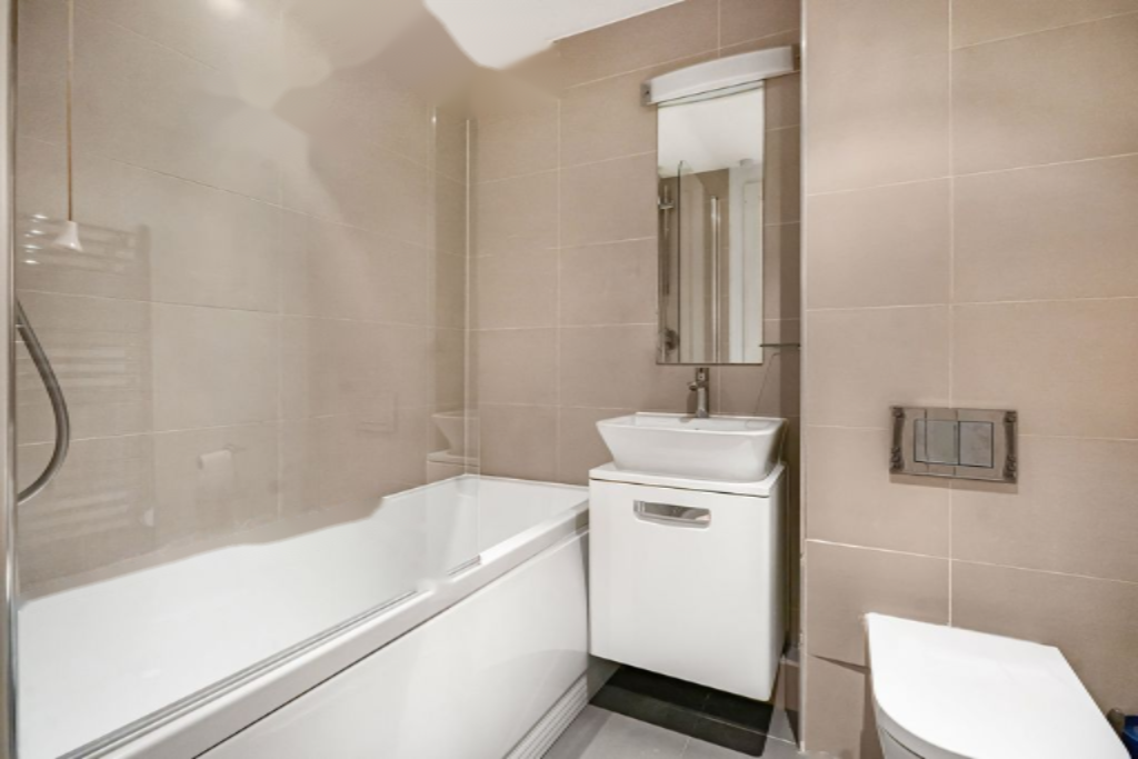 Flat in London, United Kingdom, 37 m² - picture 4