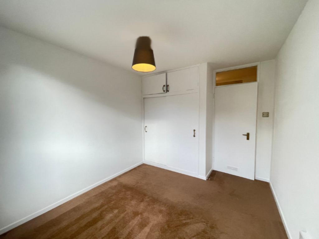 Flat in London, United Kingdom - picture 4