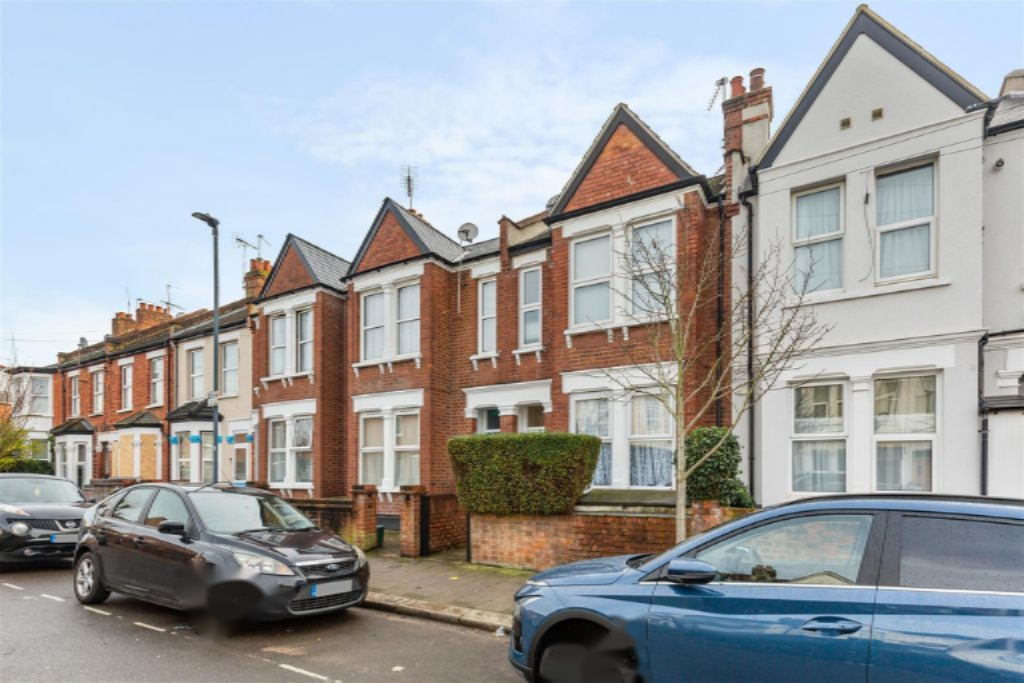 Flat in London, United Kingdom, 67 m² - picture 6