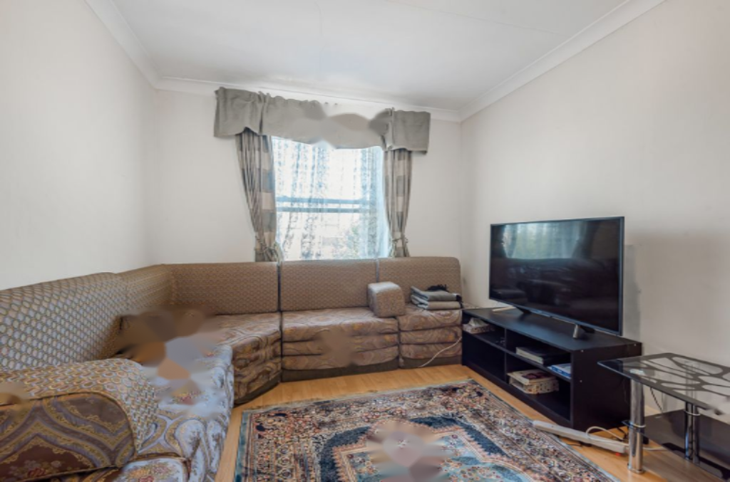 Flat in London, United Kingdom - picture 6