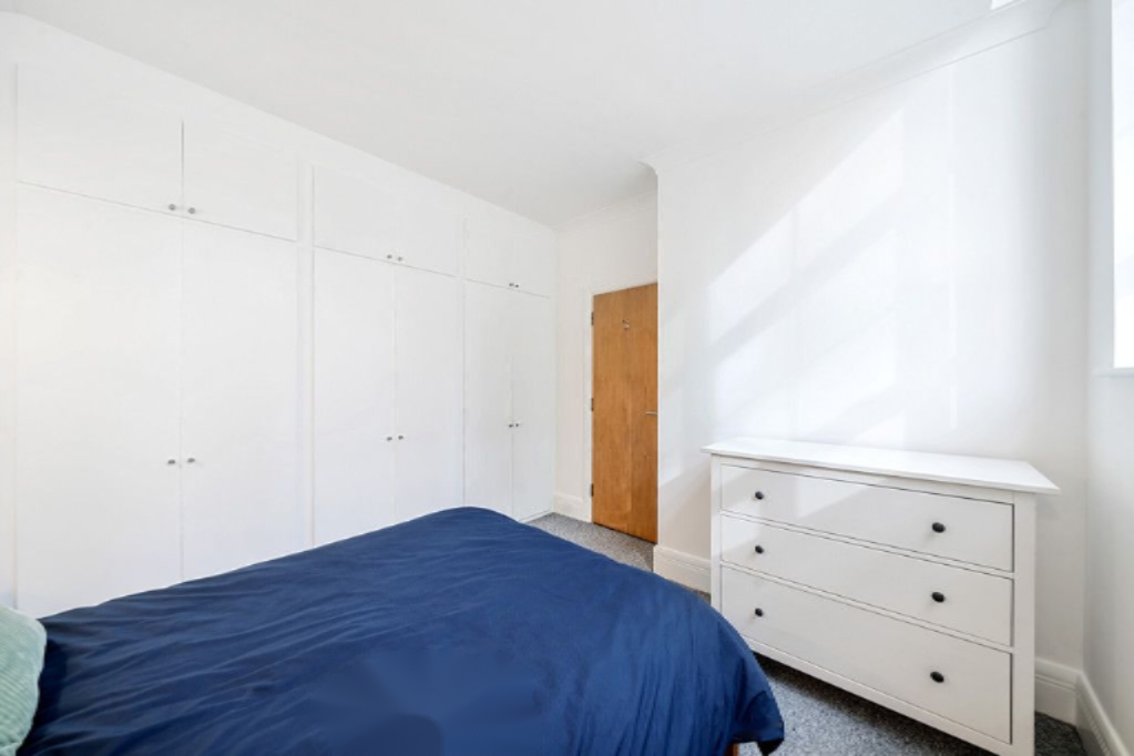 Flat in London, United Kingdom, 47 m² - picture 8