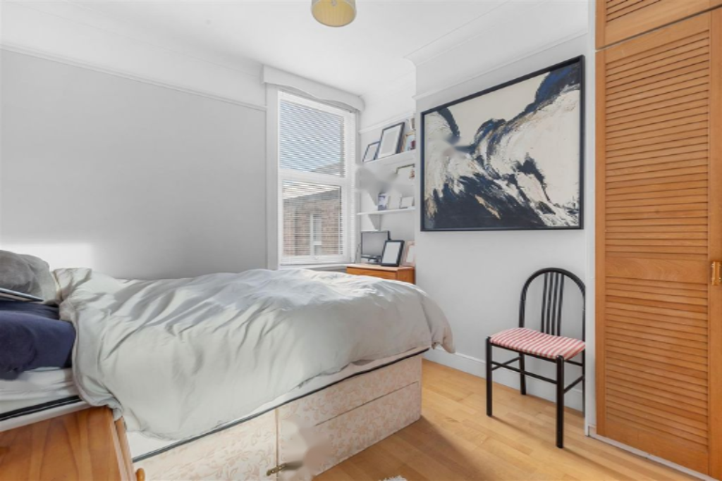 Flat in London, United Kingdom, 67 m² - picture 9