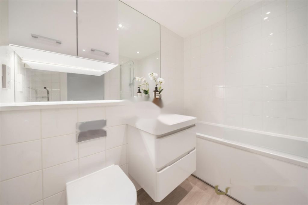 Flat in London, United Kingdom, 42 m² - picture 10