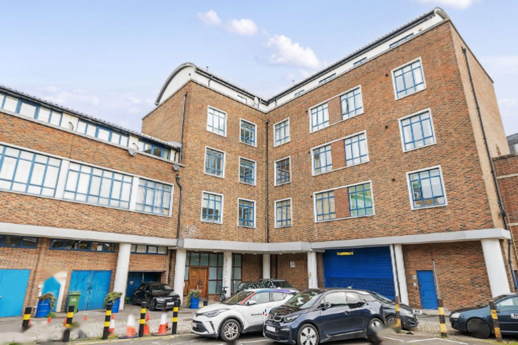 Flat in London, United Kingdom, 47 m² - picture 10