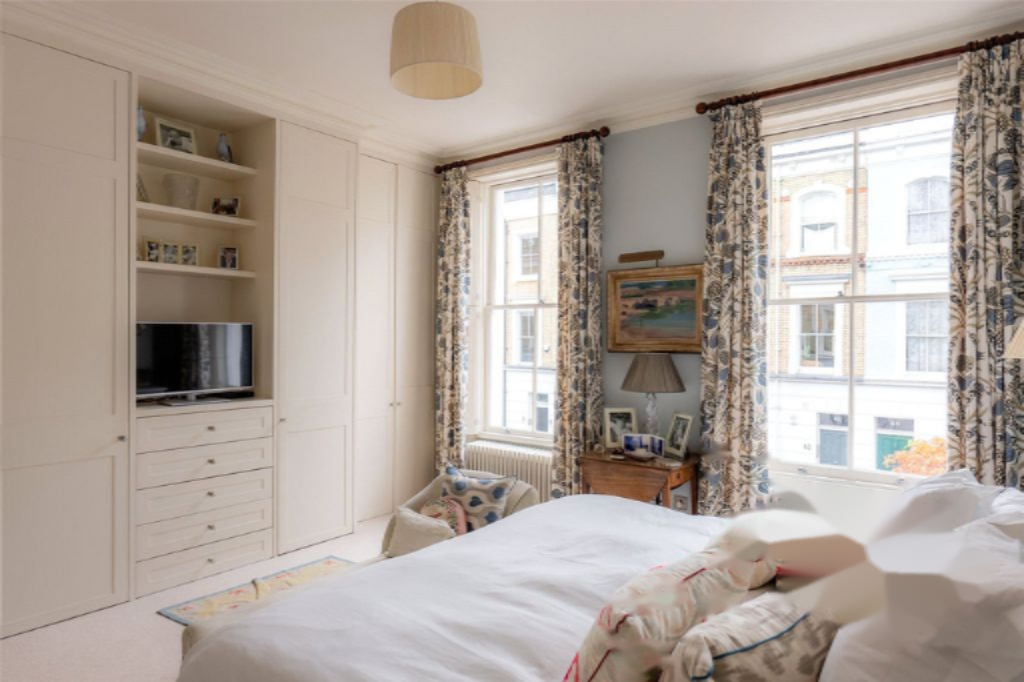 Flat in London, United Kingdom, 206 m² - picture 10