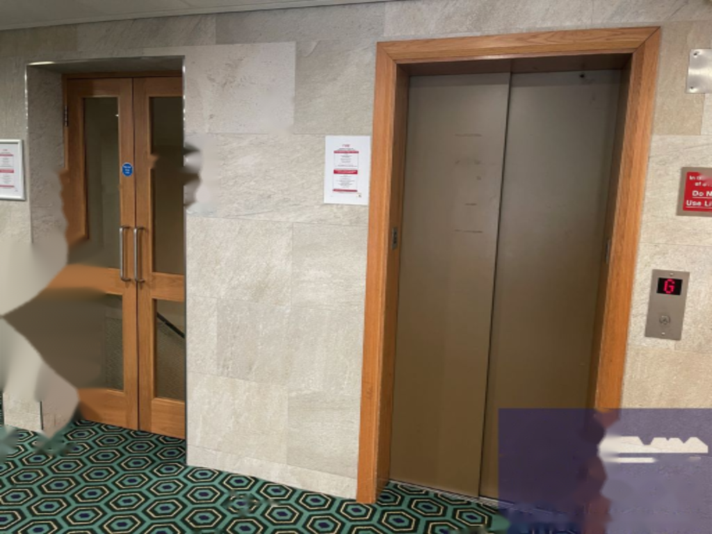 Flat in London, United Kingdom - picture 11