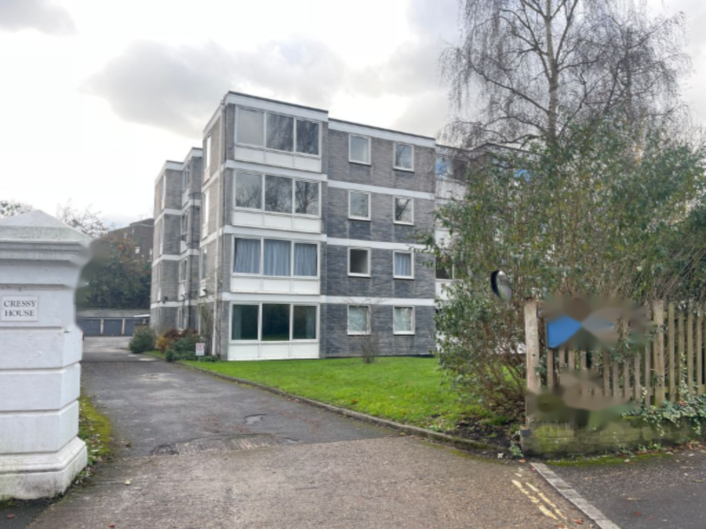 Flat in London, United Kingdom - picture 11