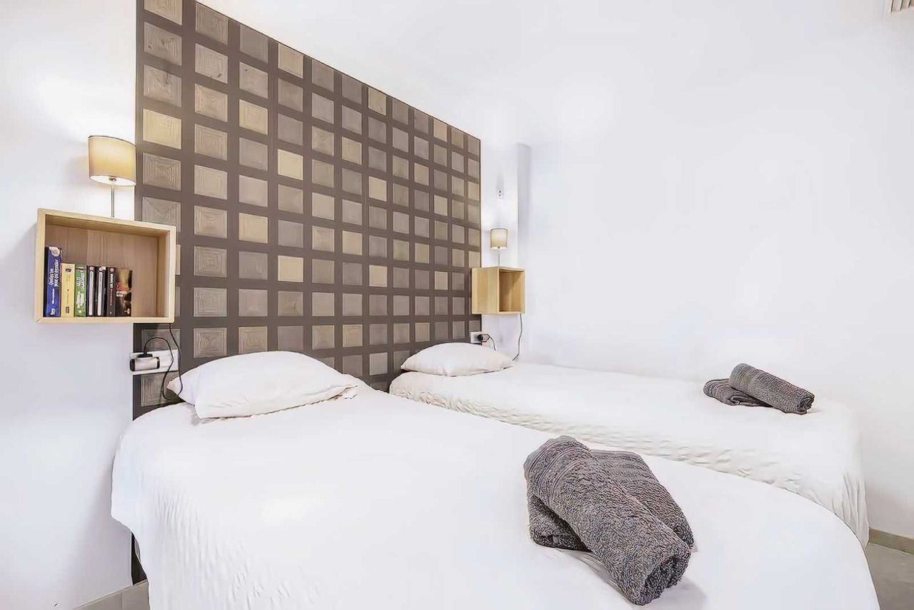 Flat in Villamartin, Spain, 99 m² - picture 15