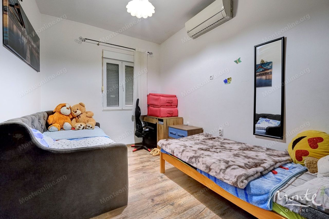 Villa in Muo, Montenegro, 140 m² - picture 11