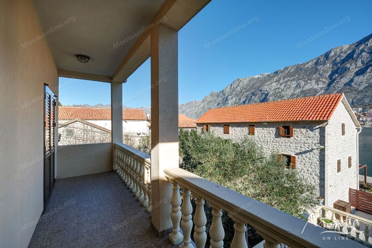 Villa in Muo, Montenegro, 140 m² - picture 18