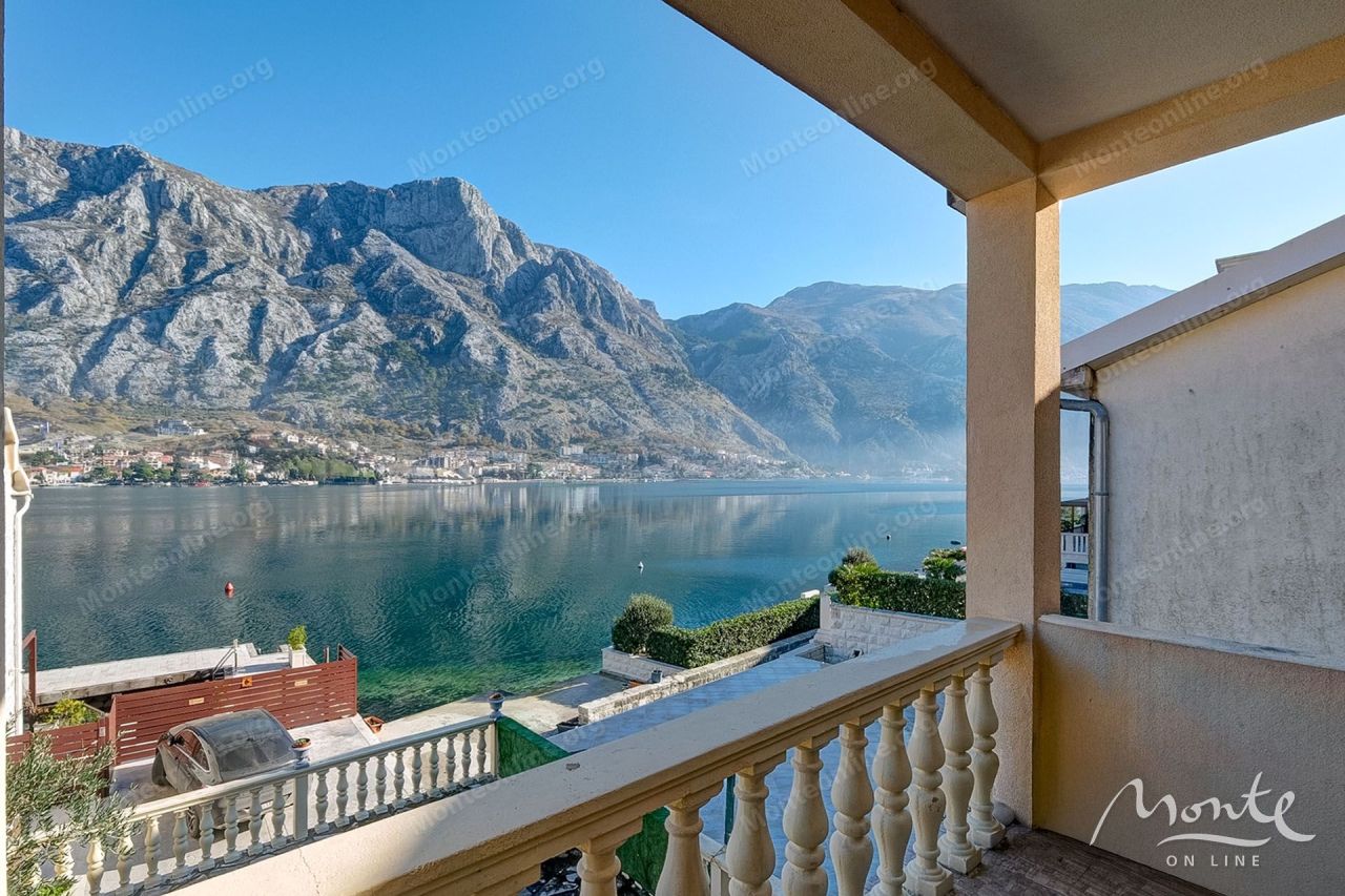 Villa in Muo, Montenegro, 140 m² - picture 19