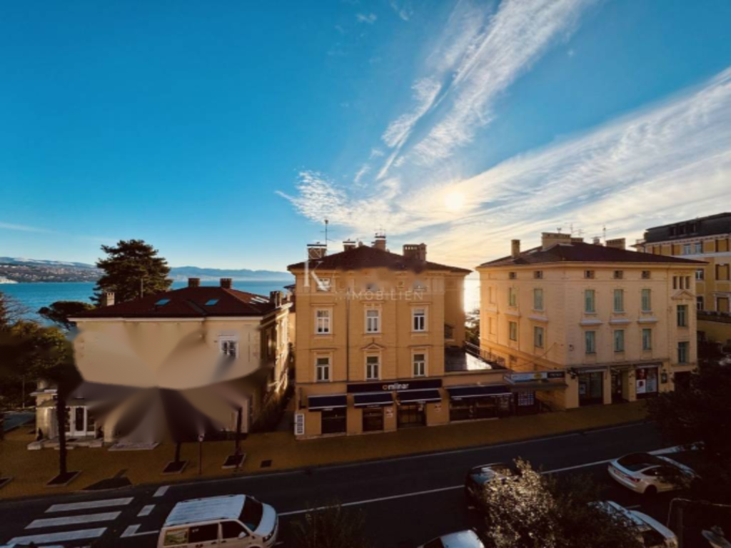 Piso en Opatija, Croacia, 120 m² - imagen 1