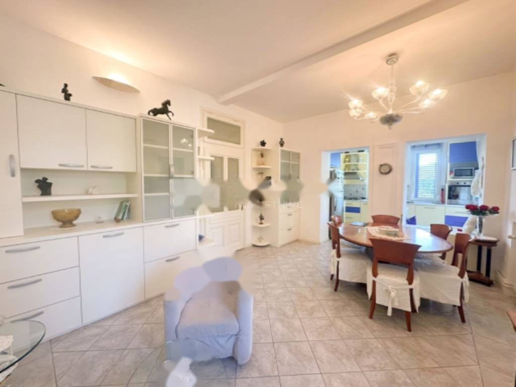 Flat in Opatija, Croatia, 90 m² - picture 1