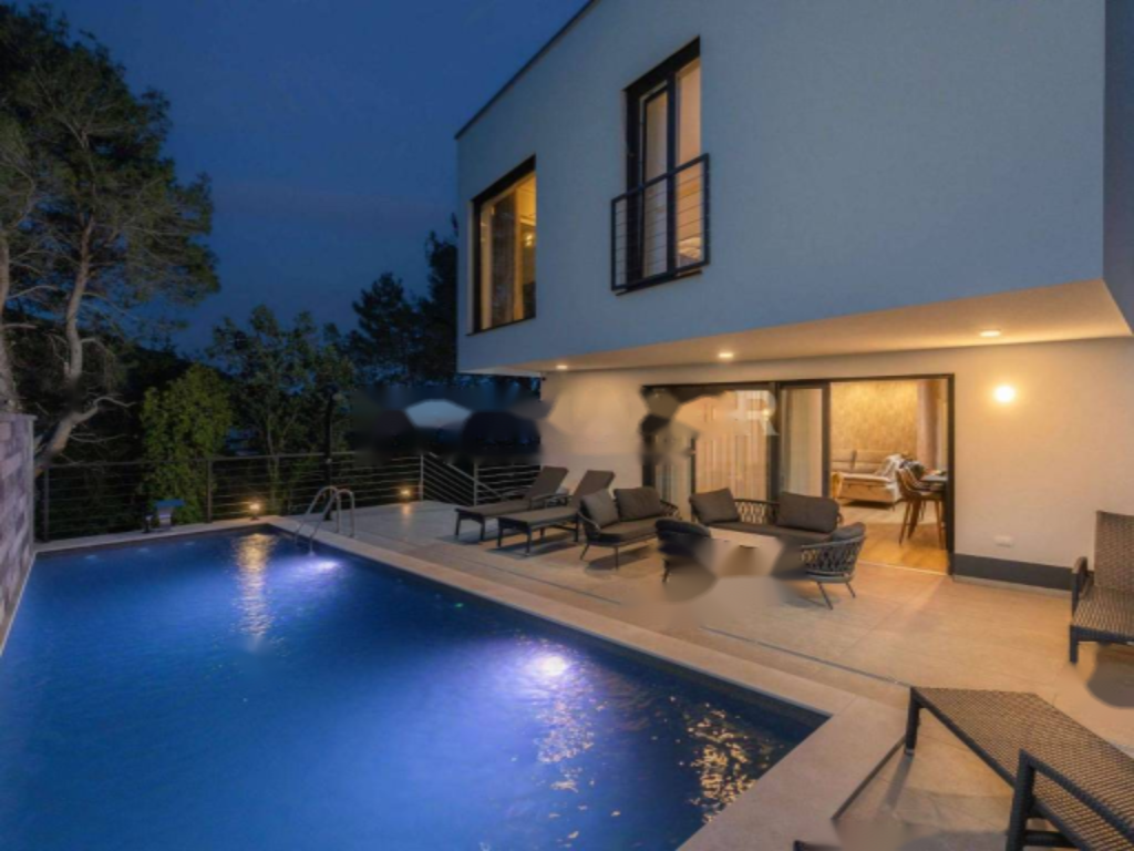 Casa a Opatija, Croazia, 225 m² - foto 1