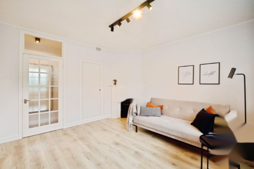 Flat in London, United Kingdom, 32 m² - picture 1