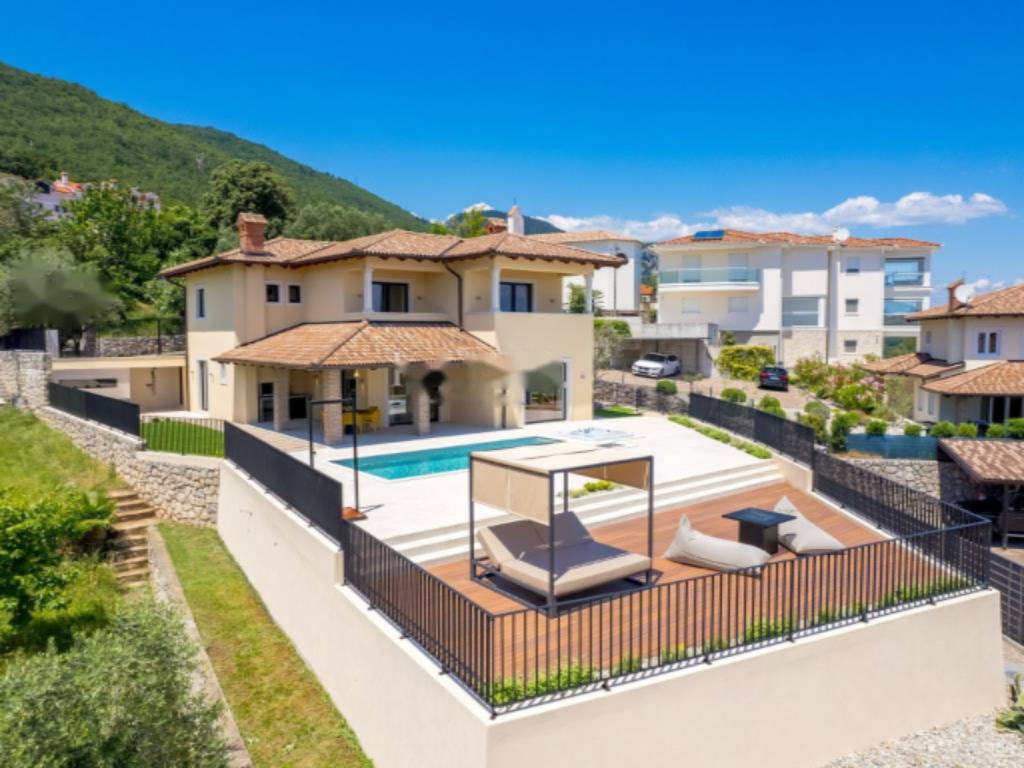 House in Opatija, Croatia, 200 m² - picture 2