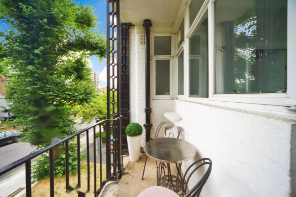 Flat in London, United Kingdom, 32 m² - picture 8