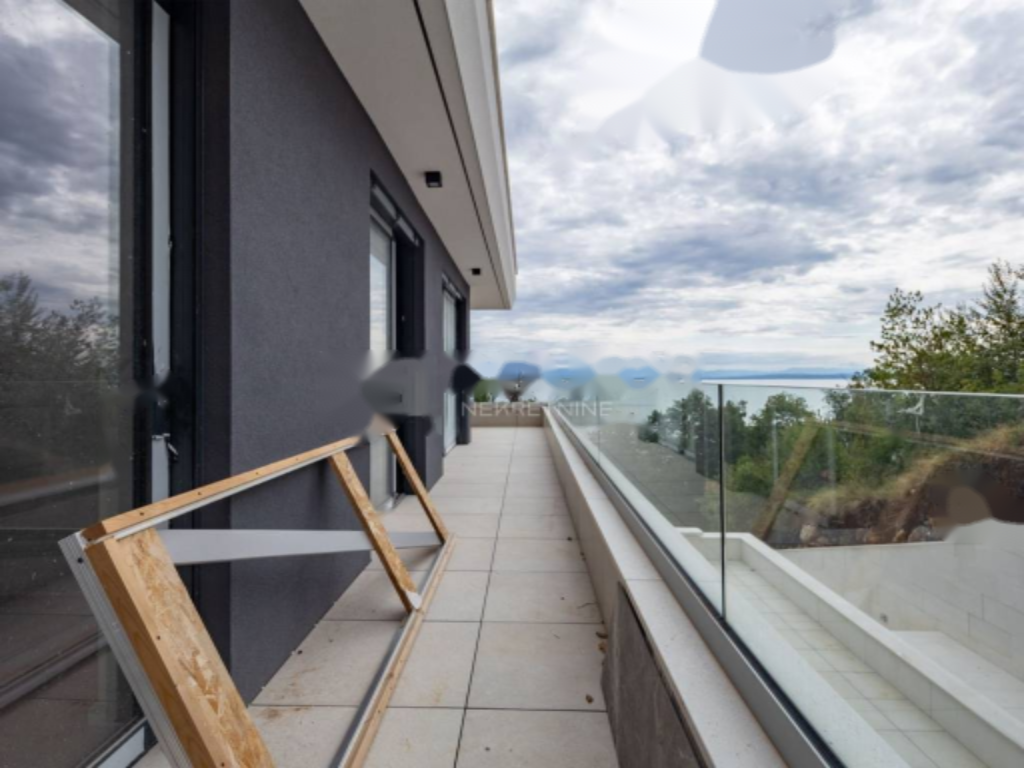 Flat in Opatija, Croatia, 230 m² - picture 9