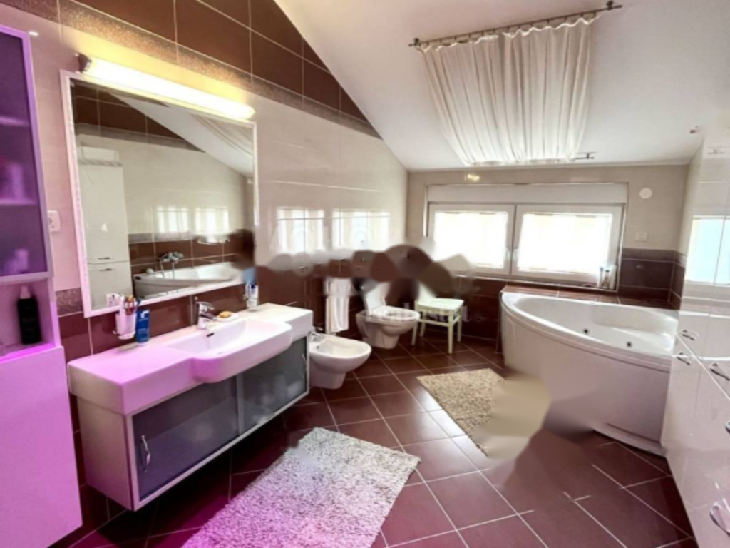 Piso en Opatija, Croacia, 155 m² - imagen 11