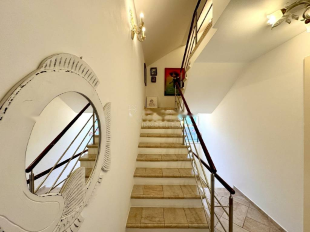 Maison à Opatija, Croatie, 240 m² - image 18