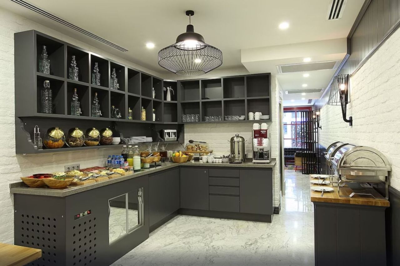 Hotel in Istanbul, Turkey, 721 m² - picture 2