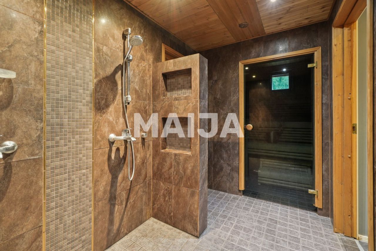 House in Loppi, Finland, 185.5 m² - picture 19