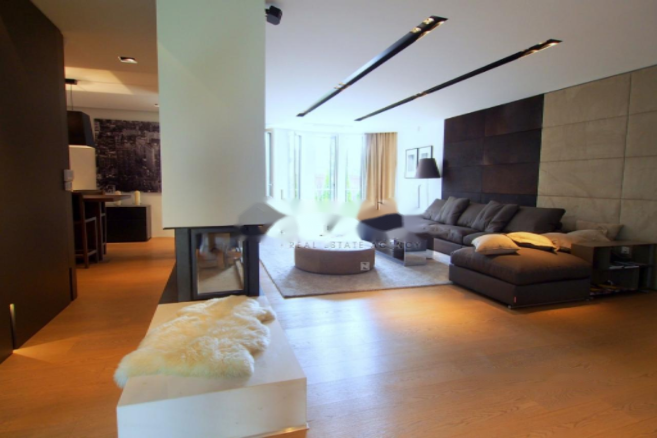 Casa a Lubiana, Slovenia, 489 m² - foto 1