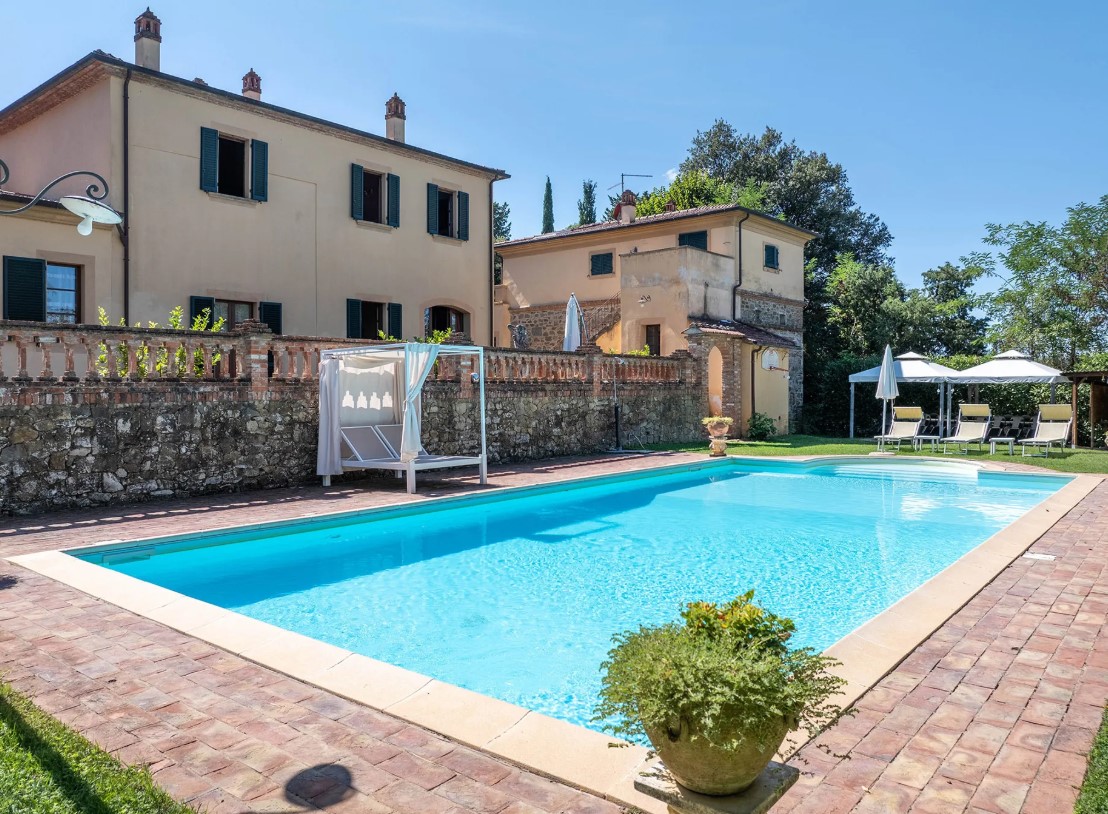 Casa di reddito a Foiano della Chiana, Italia, 1 432 m² - foto 3