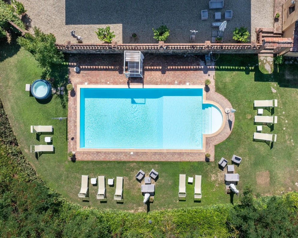 Casa di reddito a Foiano della Chiana, Italia, 1 432 m² - foto 5