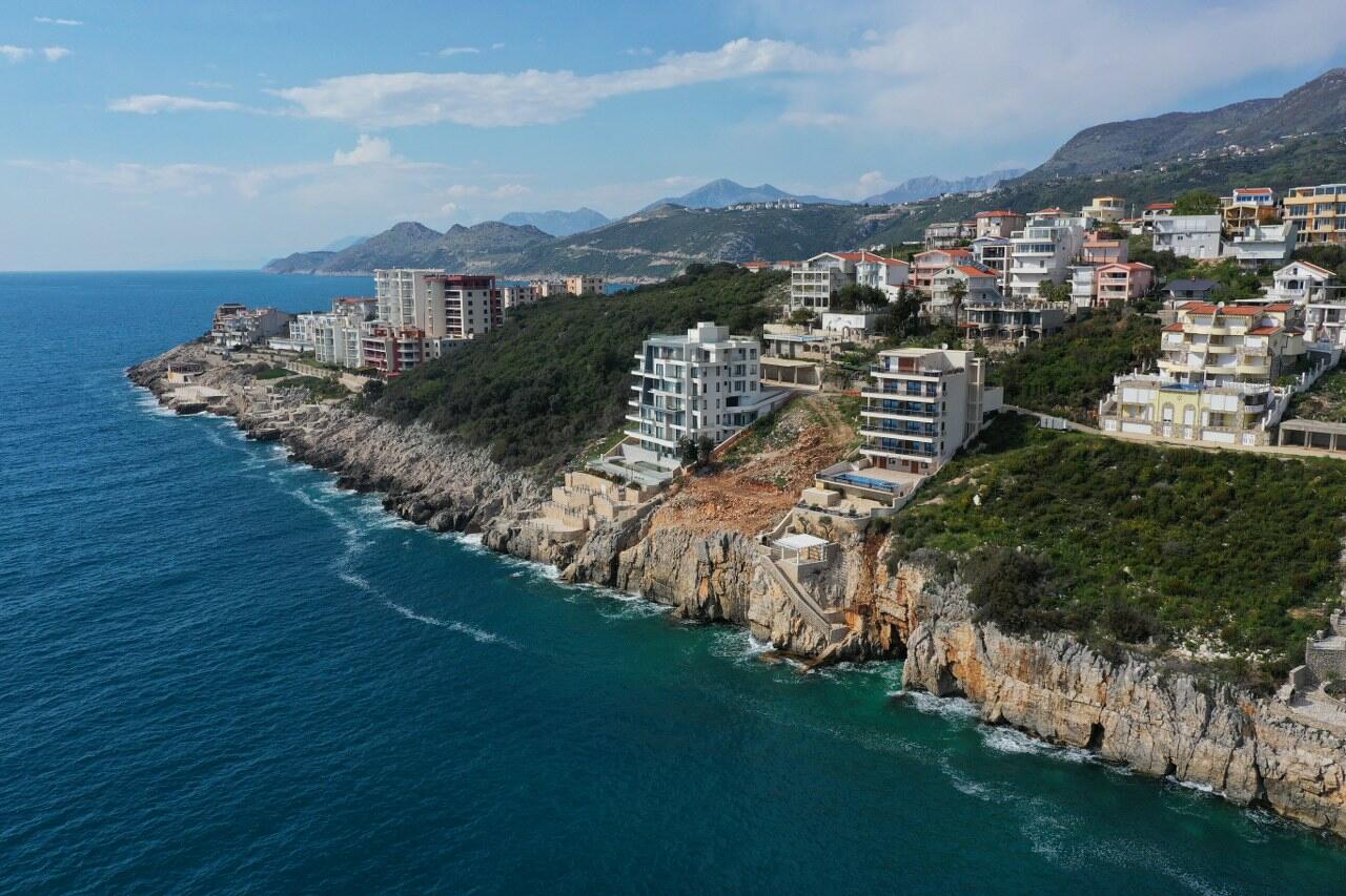 Land in Dobra Voda, Montenegro, 897 m² - picture 1