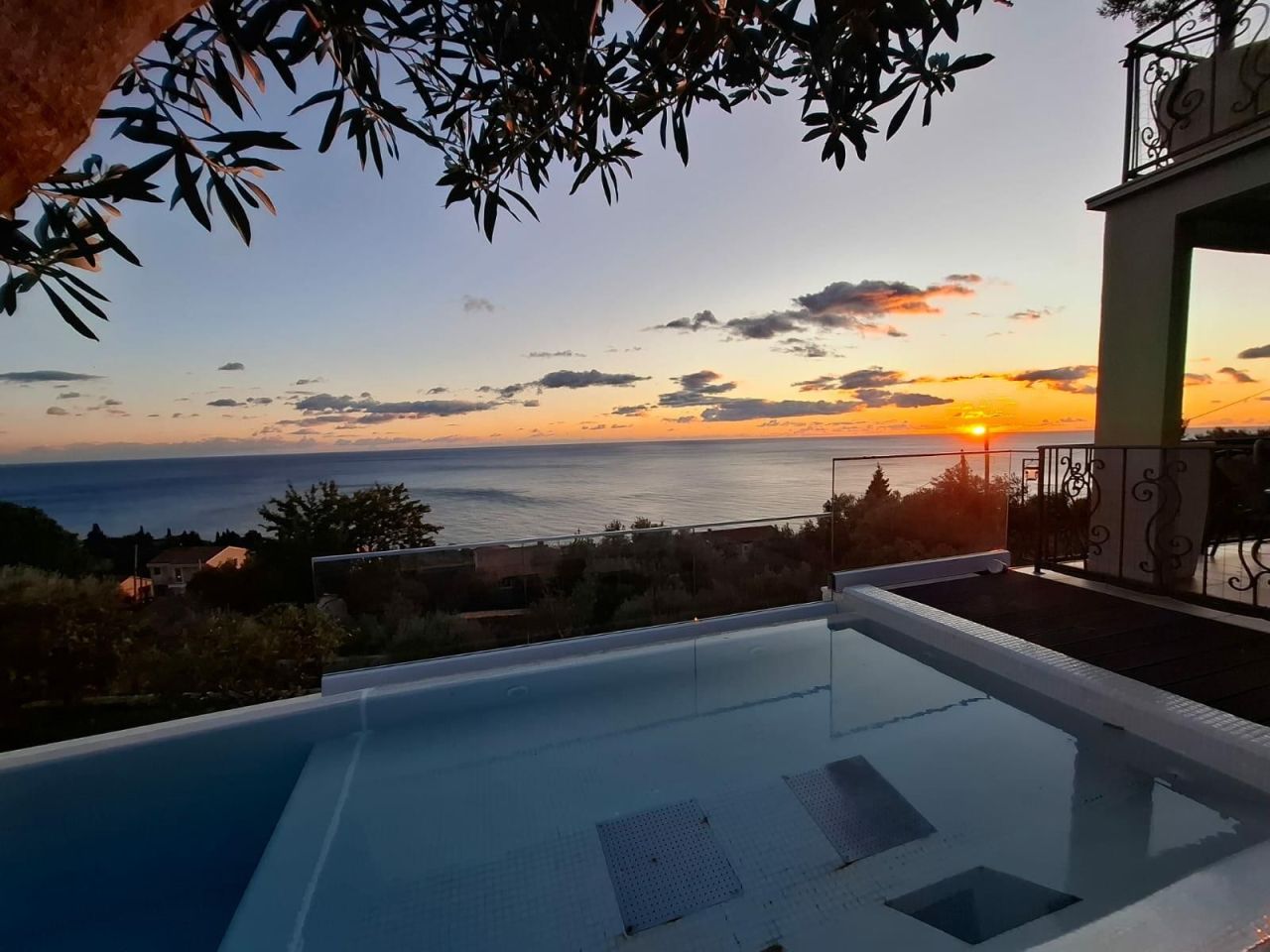 House in Rezevici, Montenegro, 116 m² - picture 12