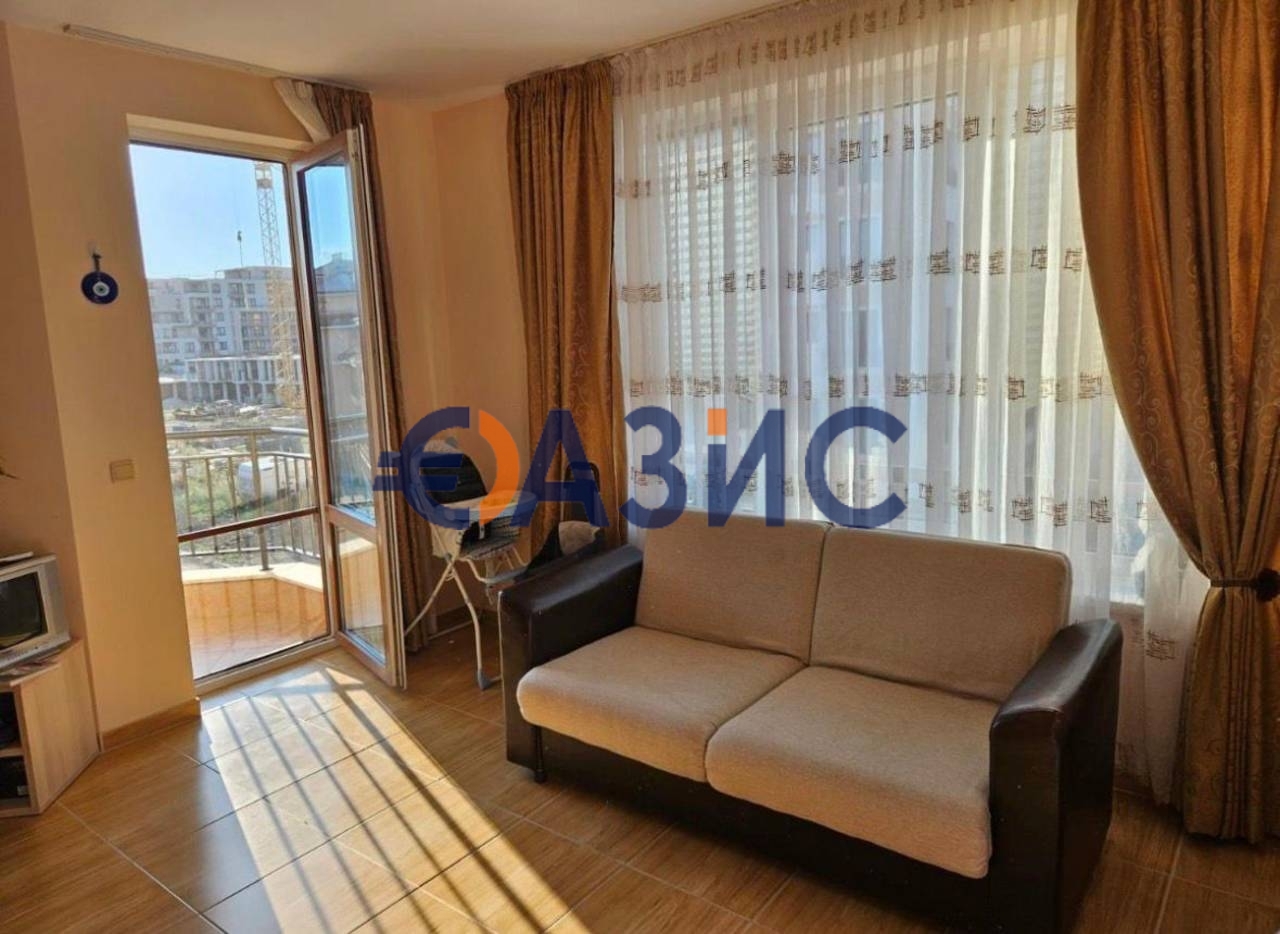 Apartment in Sveti Vlas, Bulgaria, 54.5 m² - picture 5