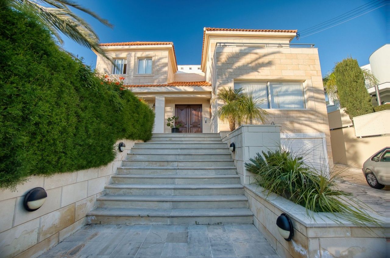 Villa en Limasol, Chipre, 402 m² - imagen 1