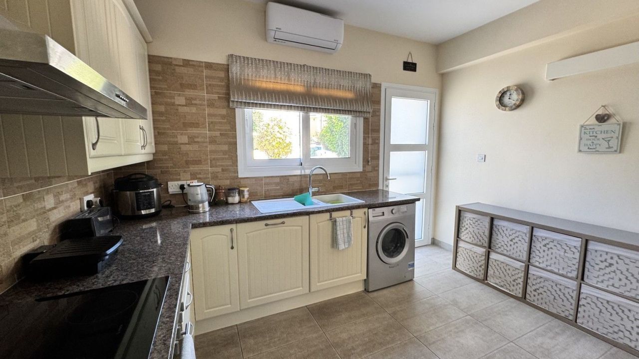 Villa en Pafos, Chipre, 152 m² - imagen 2