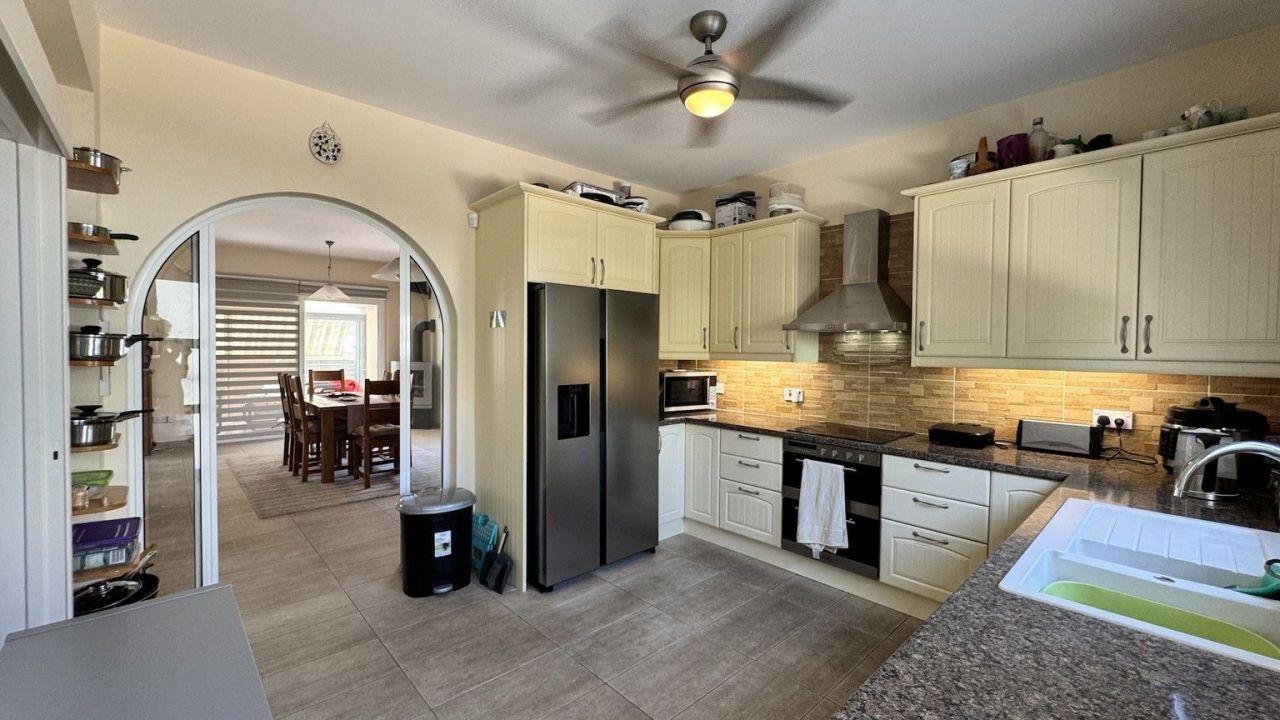 Villa en Pafos, Chipre, 152 m² - imagen 4