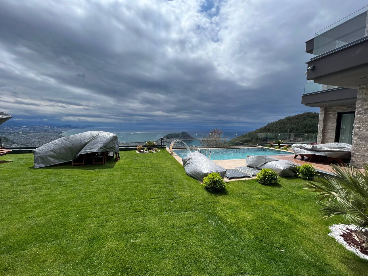 Villa in Alanya, Türkei, 300 m² - Foto 1