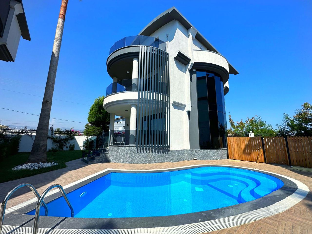 Villa à Alanya, Turquie, 280 m² - image 2
