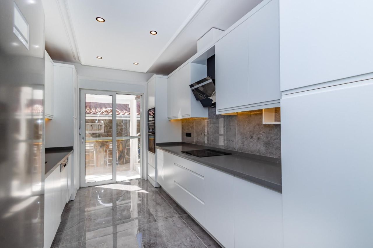 Villa à Alanya, Turquie, 600 m² - image 6