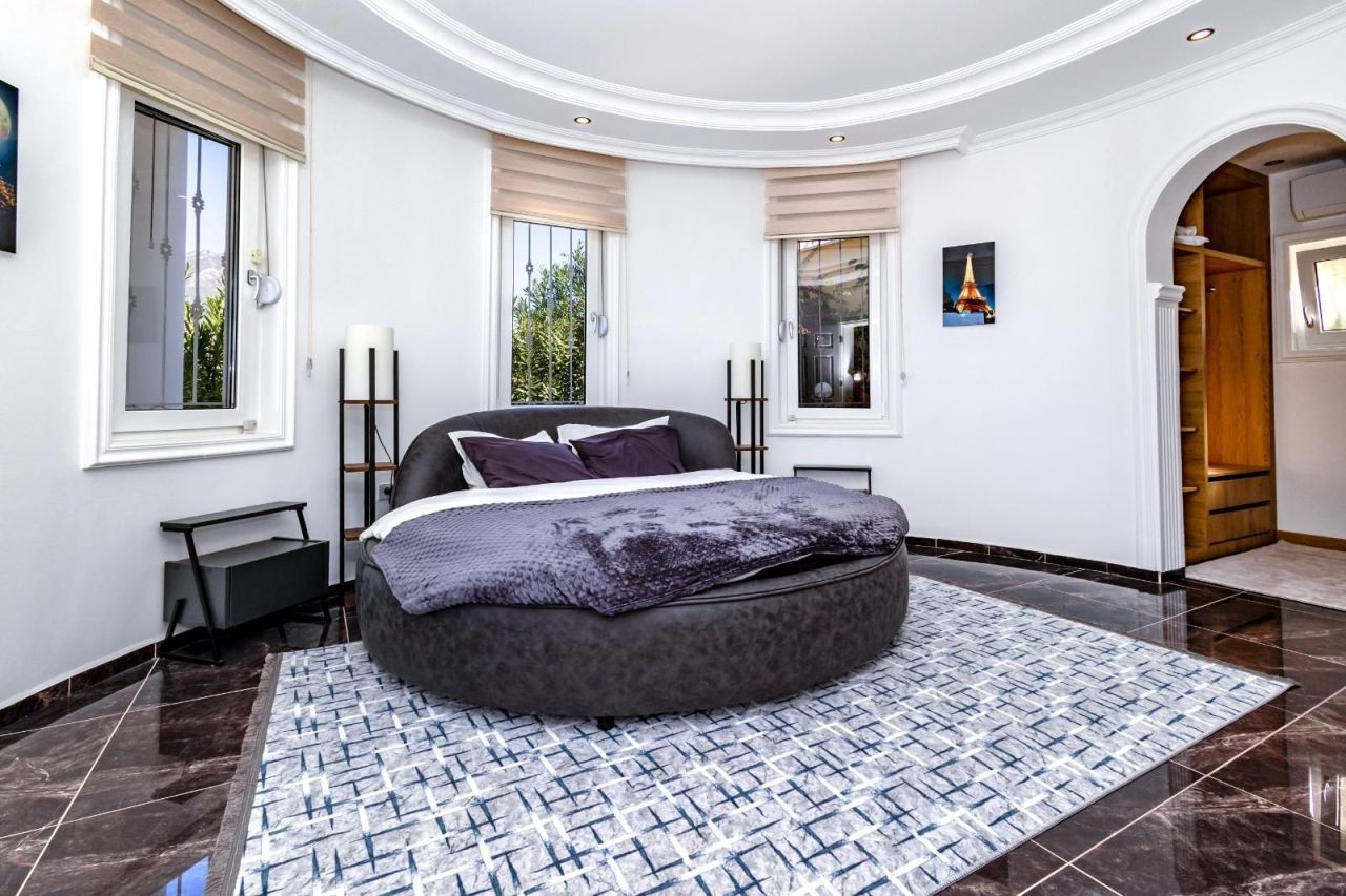 Villa à Alanya, Turquie, 600 m² - image 8