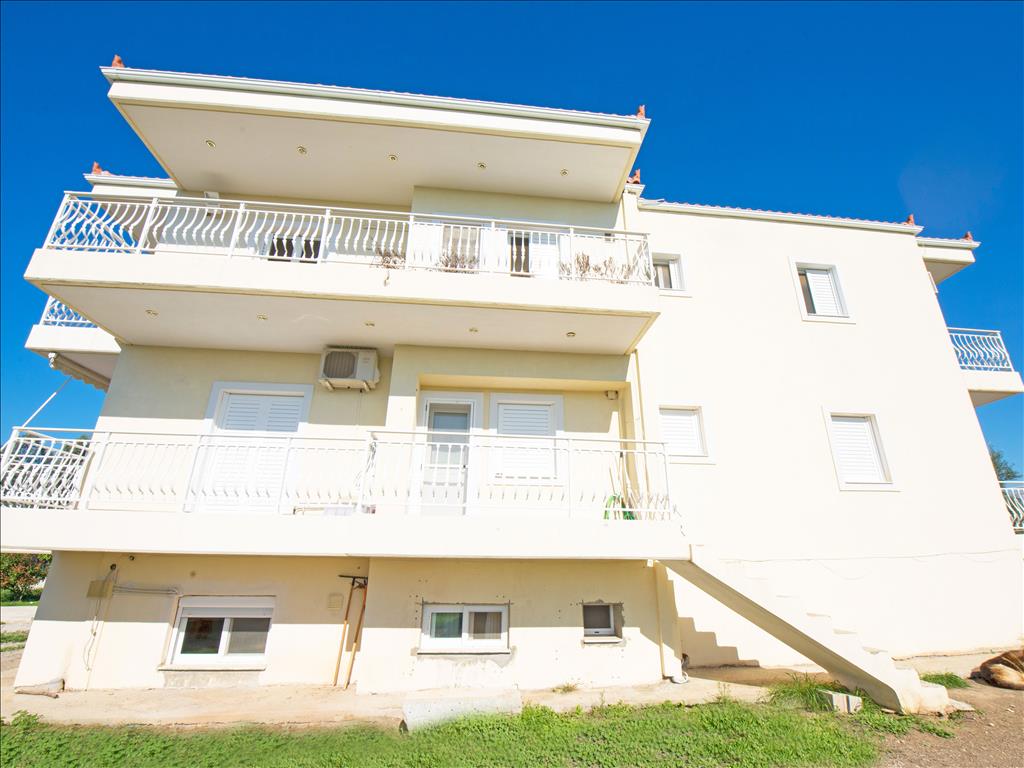 House in Loutraki, Greece, 293 m² - picture 1